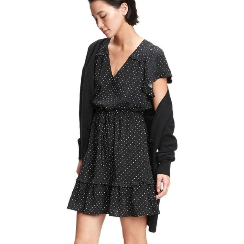 Gap Black & White Flutter Sleeve Mini Short Dress SZ Medium Tall